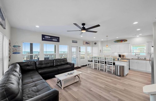Port Bolivar House | 2BeachfrontHouses! 2HeatedPools! Sleep48! Weddings! Pets! HotTubs! ExtraParking!