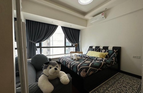 Central District Apartment | 2Bed 1 Bath Home style By AJ Home