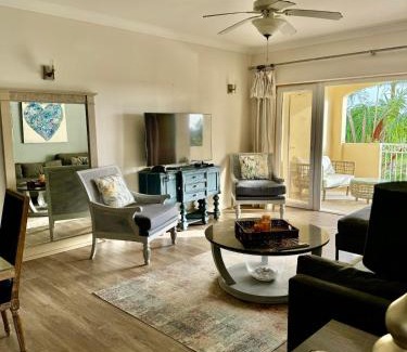 Callendar Apartment | 2Bed Modern Condo with AC, Pool, Rooftop patio, 5 Min to Beach