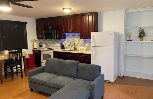 Kalihi - Palama Apartment | 2bedrm/1bathrm, near shopping center and freeway