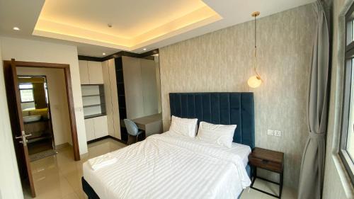 Ruessei Kaev Apartment | 2Bedrooms Condo in the Sky