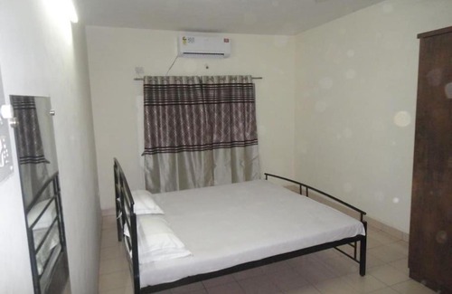 Koregaon Park Apartment | 2BHK Fully Furnished spacious AC Apartment in Koregaon Park, Pune