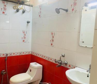 Begumpet Apartment | 2bhk house at 1st floor fully furnished, with ACs