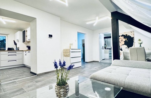 Klosterneuburg Apartment | 2BR&1LR Apt. Suitable for 7P, Peaceful Stay