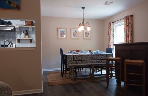 Garden City House | 2BR/2BA House, GREAT LOCATION! Clean,Parking,Fenced back yard, Trailers/Rv's OK