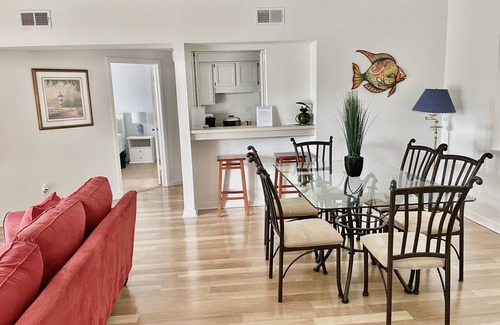 Hilton Head Island Villa | 2BR 2BA New King Mattress, Pool, Balcony, Tennis, Pickleball Walk to the Beach