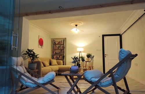 Harbiye Apartment | 2BR/2Bath with Garden - Between Şişli & Taksim