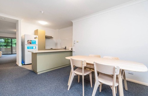 Reid Apartment | 2BR Apartment Close to Glebe Park & Canberra City
