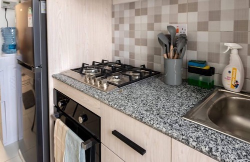 Mombasa Apartment | 2BR Apartment in Mombasa - Pool & Near Beach
