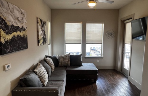 Memorial Apartment | 2BR Apartment
