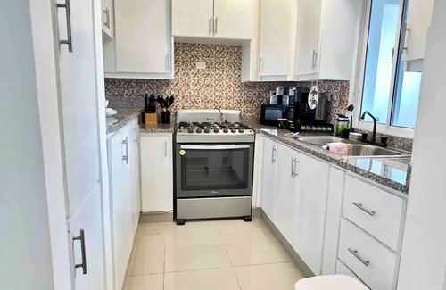 La Romana Apartment | 2br,close to Playa Caleta, Romana Airport & Chavon