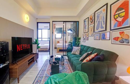 Pinang Apartment | 2BR Collins 1535 W Pool & Free Parking