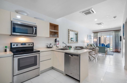 Turibana Condo | 2BR Condo! Resort-Style Pool!