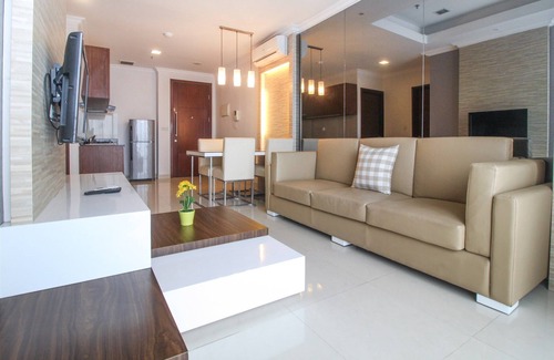 Kuningan Apartment | 2BR Deluxe Denpasar Residence Apartment By Travelio