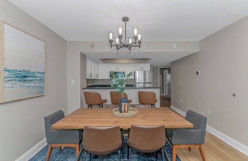 Myrtle Beach Apartment | 2BR Direct Oceanfront Newly Renovated onBoardwalk!