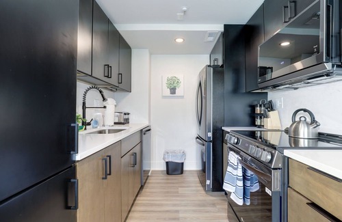 Radnor - Fort Myer Heights Apartment | 2BR Executive Apartment by Envitae