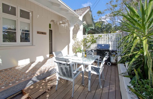 Manly House | 2BR home only 2 minutes from the beach