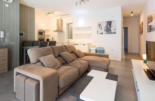 Attard Apartment | 2BR home with Outdoor Dining & Greenery Views