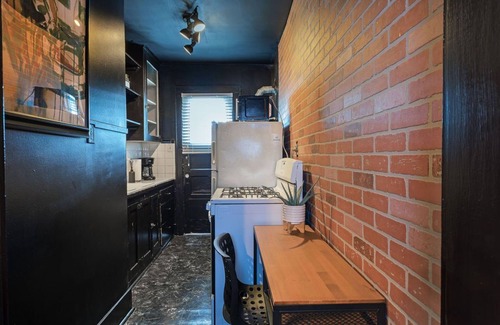 Neartown Apartment | 2BR Lower Westheimer Dream 03, Walkable Montrose ⭐️⭐️⭐️⭐️⭐️