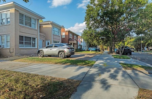 Neartown Apartment | 2BR Lower Westheimer Dream 03, Walkable Montrose ⭐️⭐️⭐️⭐️⭐️