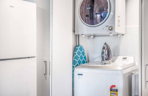 Brisbane Central Business District Apartment | 2BR Luxury Skytower ????CBD ????Pool ????Gym ????Netflix