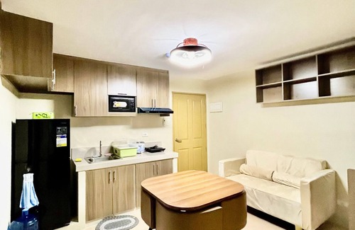 Poblacion District Condo | 2BR Near San Pedro Square and Major Establishments