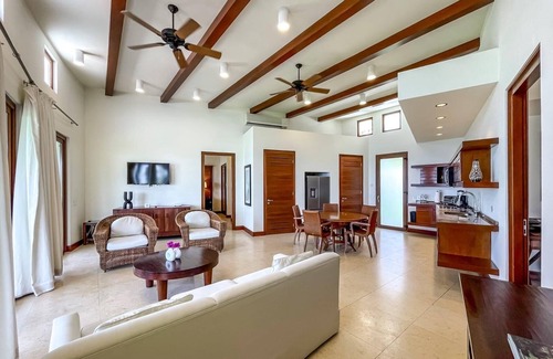 Pristine Bay Villa | 2BR Ocean View Villa at Las Verandas