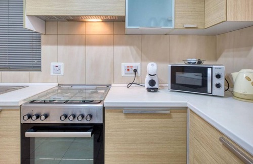 Qawra Apartment | 2BR Qawra Home with private balcony, Near the Sea!