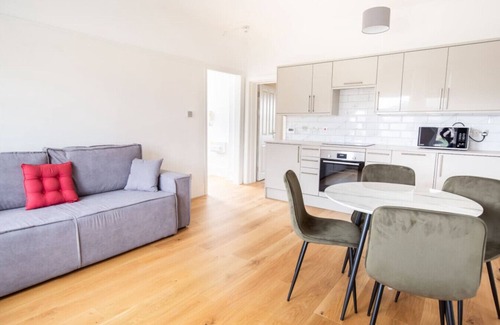 St Leonards-On-Sea Apartment | 2BR Seaside Sanctuary in St Leonards on Sea Flat 5