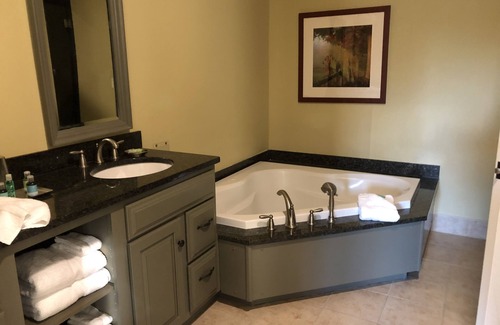 Jeffersonville Resort | 2BR Smugglers Notch Resort—units vary