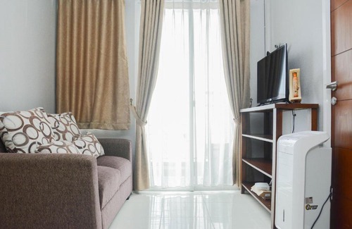 Pondokcina Apartment | 2BR Taman Melati Apartment near Universitas Indonesia By Travelio