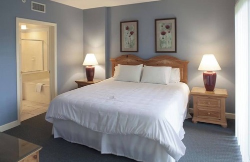 Hilton Head Resort | 2BR Townhouse with Screened Porch, Water View, Kitchen, Pool, Trails and Tennis