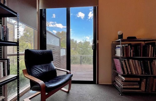 Ocean Grove House | 2BR Treetop House – Relax Close to Beaches & Nature in Ocean Grove