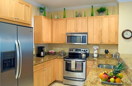 Marathon House | 2BR Waterview Villa, Tranquility Bay Beachfront, Ideal for Families - 2 Units