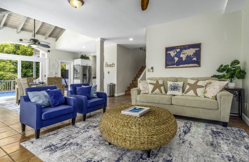 Caret Bay Apartment | 2BR With incredible views, private pool & free concierge