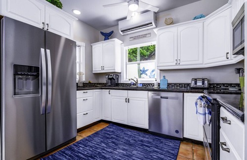 Caret Bay Apartment | 2BR With incredible views, private pool & free concierge