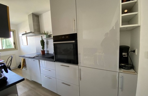 Arcachon Apartment | 2BR with terrace, parking and wifi in Arcachon