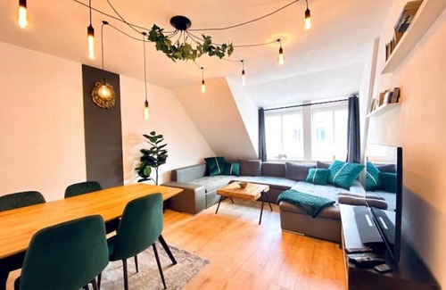 Altlindenau Apartment | 2Br Wohnung in der Nähe von Karl-heine-kanal