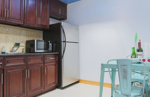 Queens Condo | 2BRs Private Roof Skylight, Queens Center 25 Minutes to Manhattan