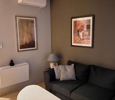 Larissa Apartment | 2DOORS & Free Parking