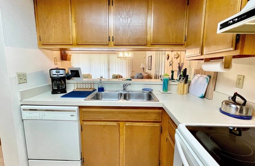 The Meadows Condo | 2nd Floor 1bed/2bath in Pinebrook Hollow in The Meadows!
