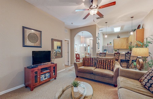 Bahama Bay Condo | 2nd floor condo w/gym, shared pools, tennis court, balcony, sauna