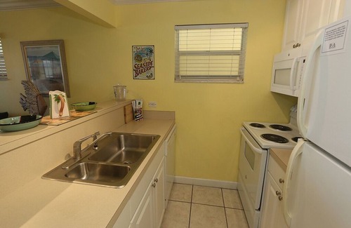 Whitney Beach Condo | 2nd-Floor Gulffront – Relax Above the Beach: Outrigger Resort #6 Condo by RVA