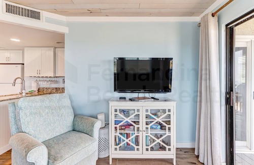 Fernandina Beach Condo | 2nd Floor, newly remodeled 2 Bed/2 Bath ocean front condo, sleeps 6.