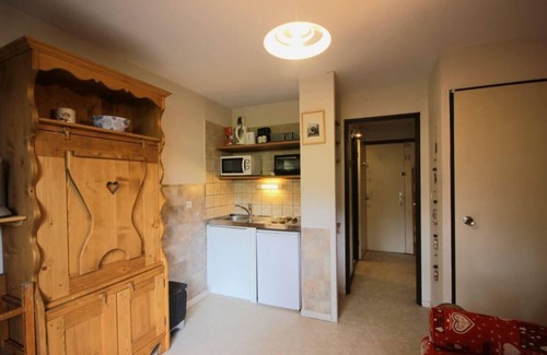 Bourg-Saint-Maurice Apartment | 2nd floor, view mountain, swimming pool, balcony, tv, 17m², Les Arcs