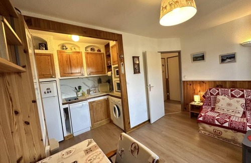 Villard-de-Lans Apartment | 2nd floor, view mountain, balcony, tv, ski locker, 28m², Villard de Lans