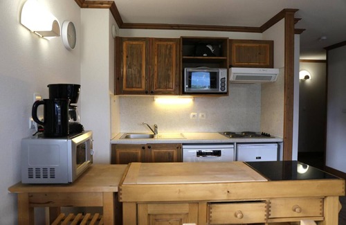 Aussois Apartment | 2nd floor, view open, balcony, tv, ski locker, 50m², Aussois