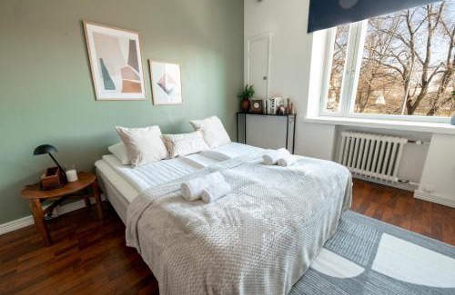 Ullanlinna Apartment | 2ndhomes Cozy Helsinki Center Studio with Park View