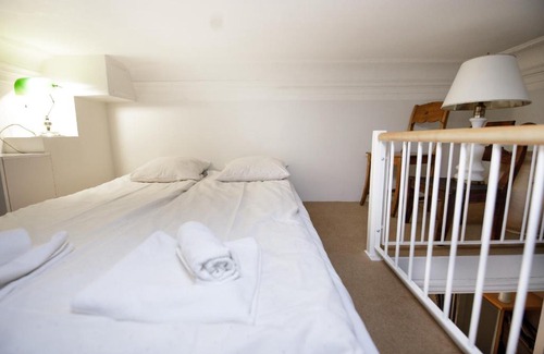 Punavuori Apartment | 2ndhomes Iso Roobertinkatu Apartment 3