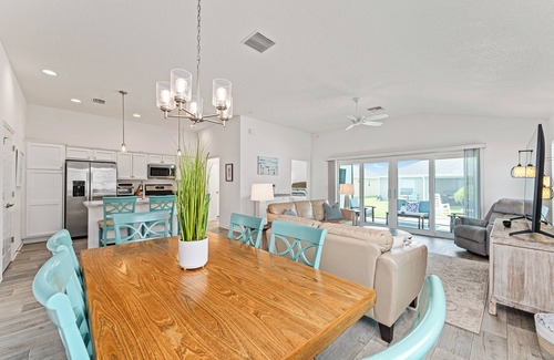 Wildwood House | 3/2 in The Village of Richmond